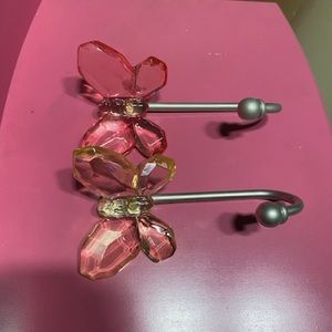 Potterybarn kids butterfly hooks-2